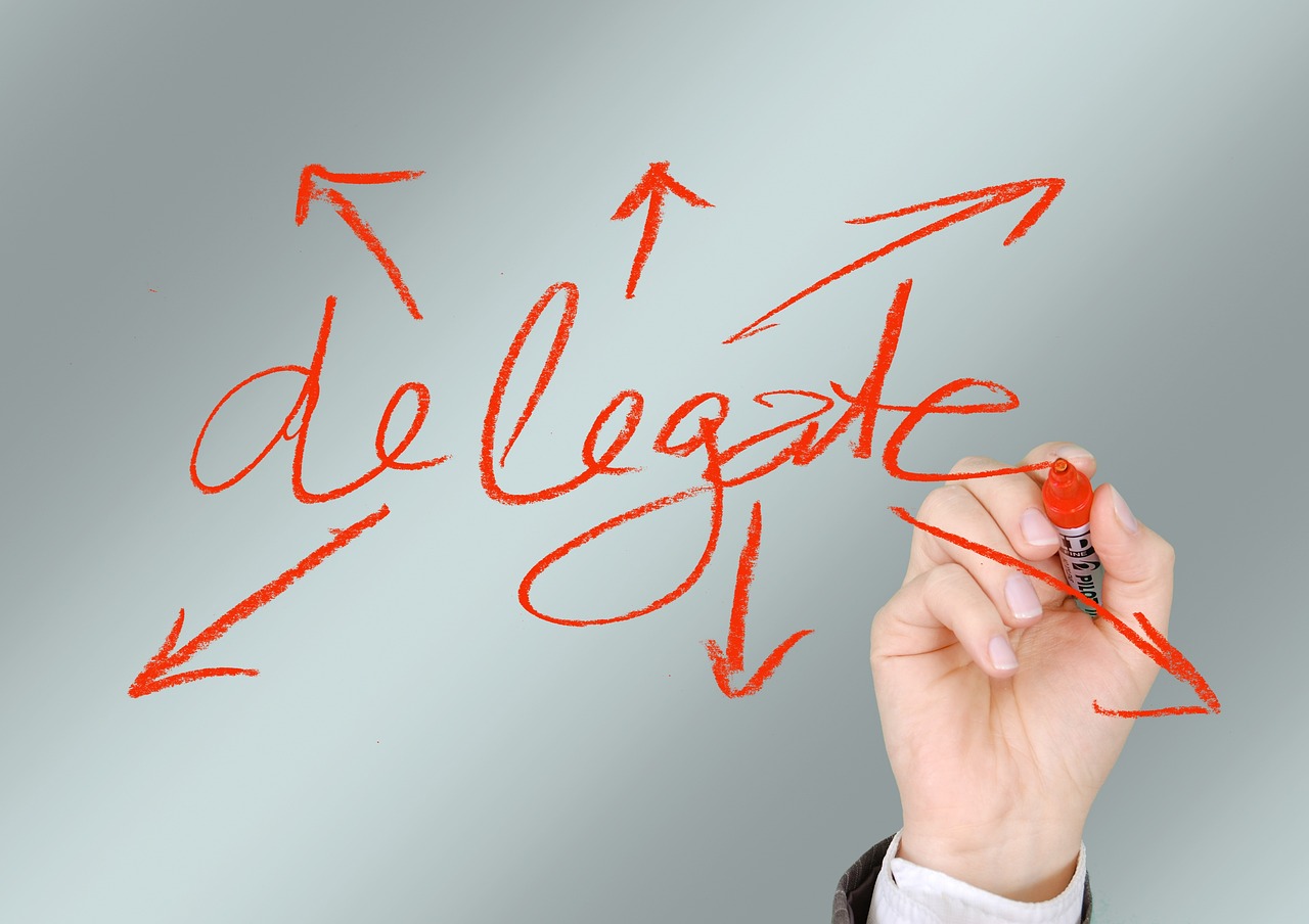 découvrez l'art de la délégation : pourquoi et comment confier des tâches efficacement pour améliorer la productivité, motiver vos équipes et gagner du temps au quotidien.