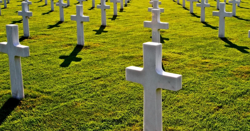 Recel de cadavre et violation de sépulture : quelle différence ?